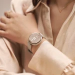 garmin-lily-blado-rozowy.webp