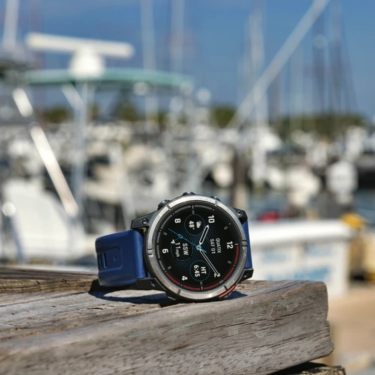 garmin-quatix-7-pro-amoled-1.webp